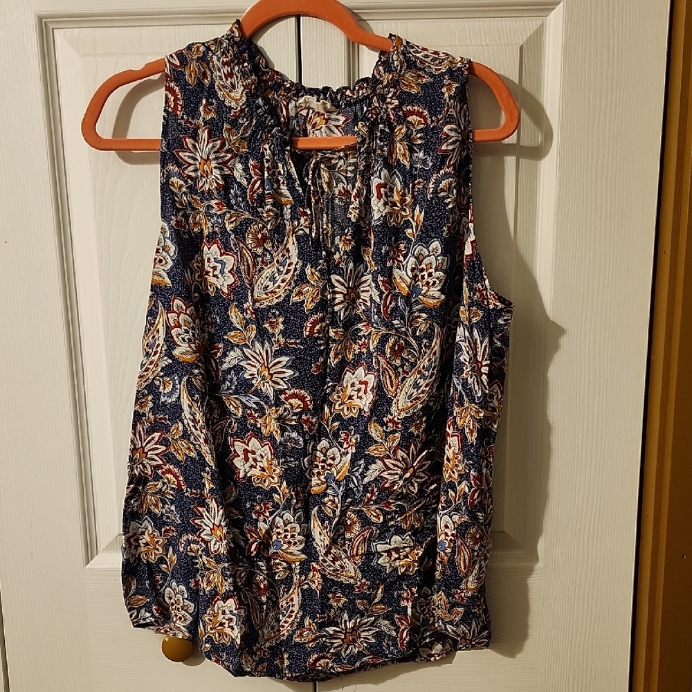 Navy Floral Sleeveless Blouse